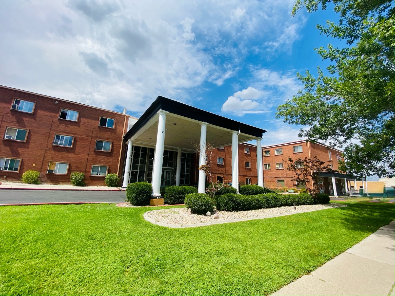Park Avenue Apartments building exterior